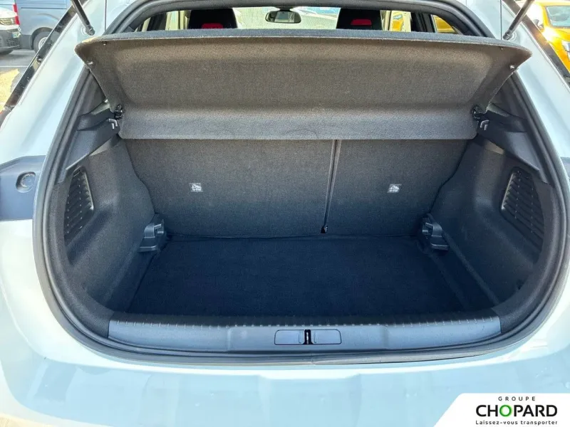 Image secondaire du véhicule 9