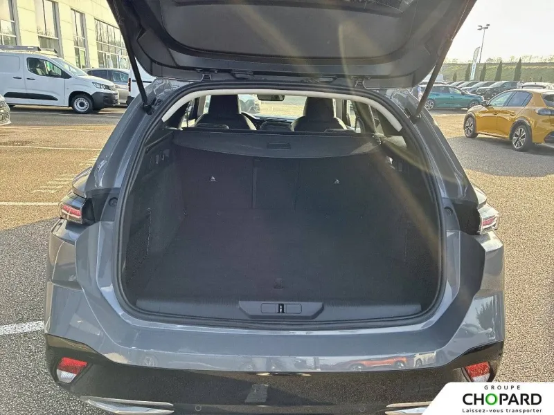 Image secondaire du véhicule 9