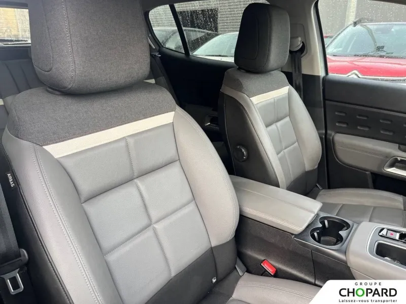 Image secondaire du véhicule 14