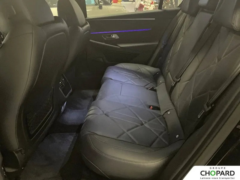 Image secondaire du véhicule 12