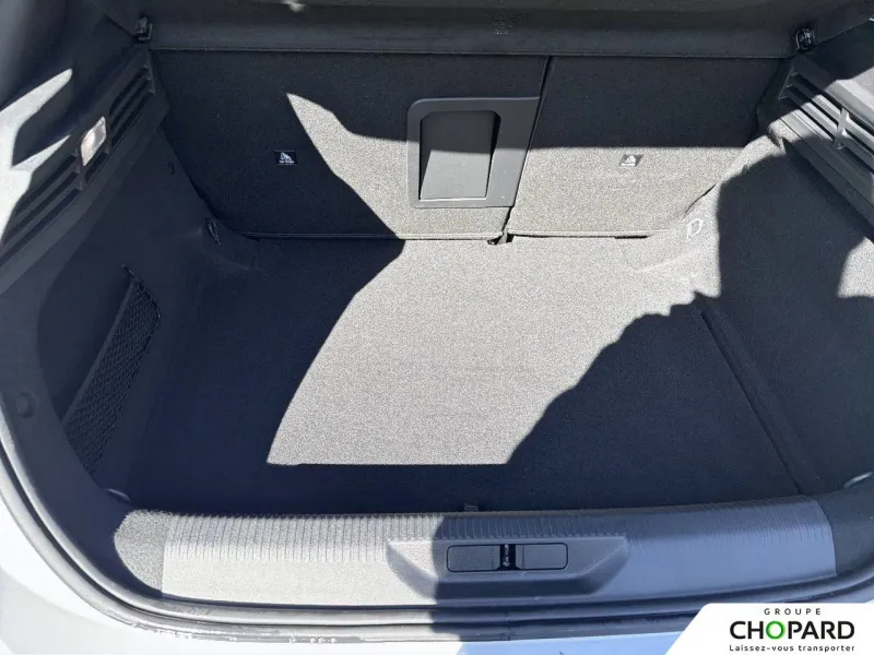 Image secondaire du véhicule 4