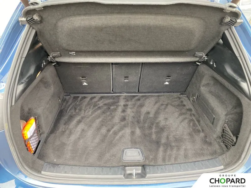 Image secondaire du véhicule 9