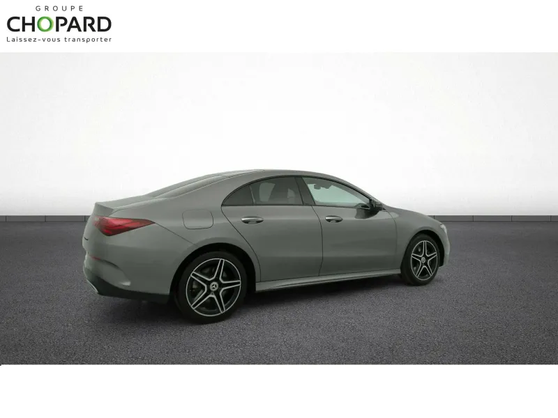 Image secondaire du véhicule 10