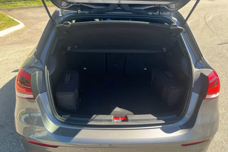 Image secondaire du véhicule 10