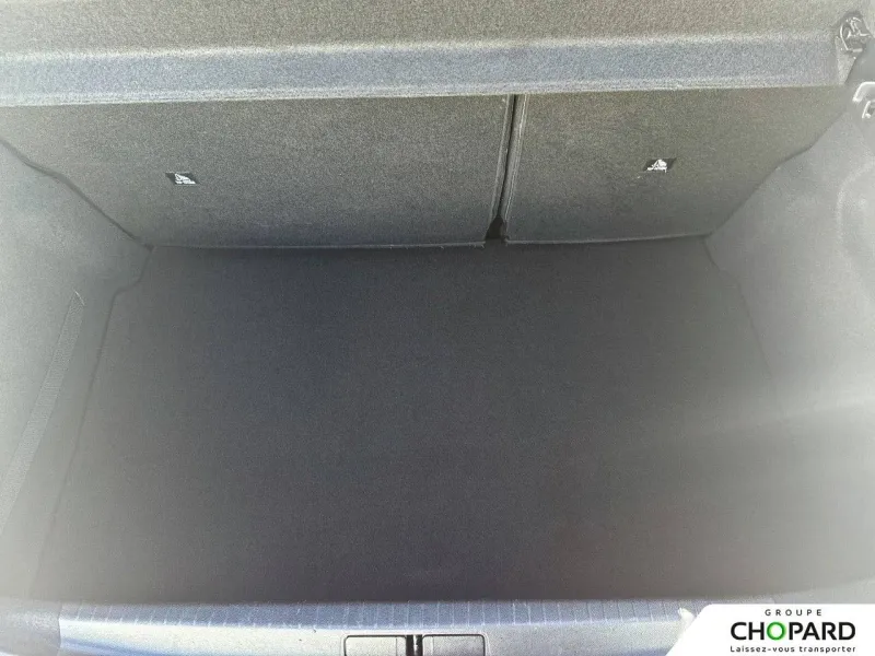 Image secondaire du véhicule 9