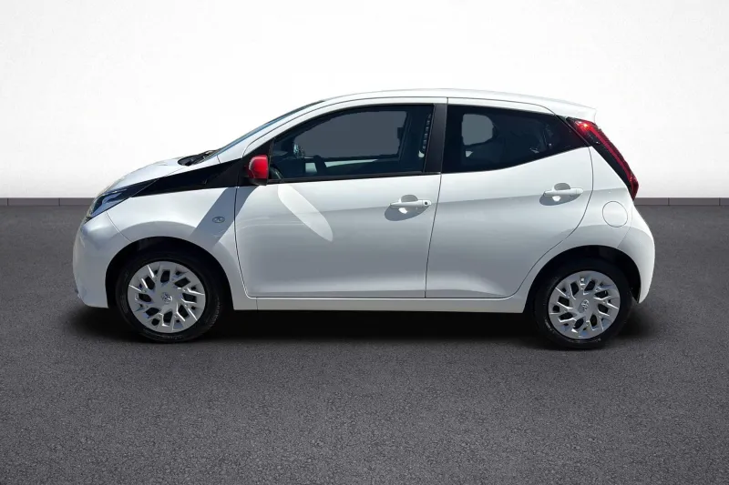 Image secondaire du véhicule 4