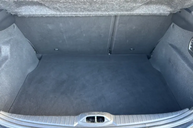 Image secondaire du véhicule 10