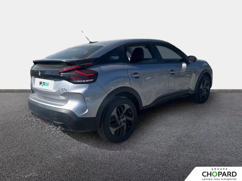 Image secondaire du véhicule 9