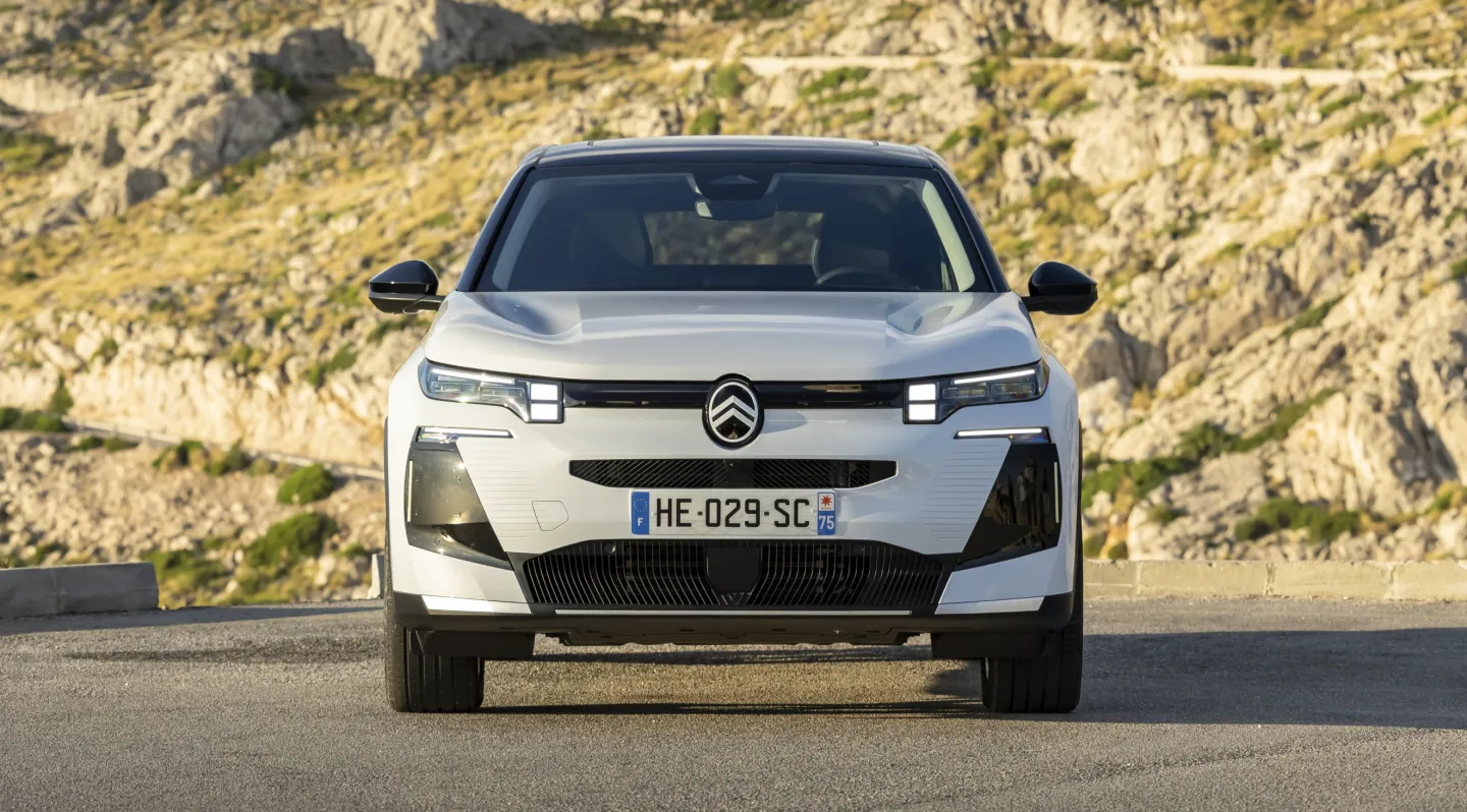 Citroën C5 Aircross 2025 : face avant statique