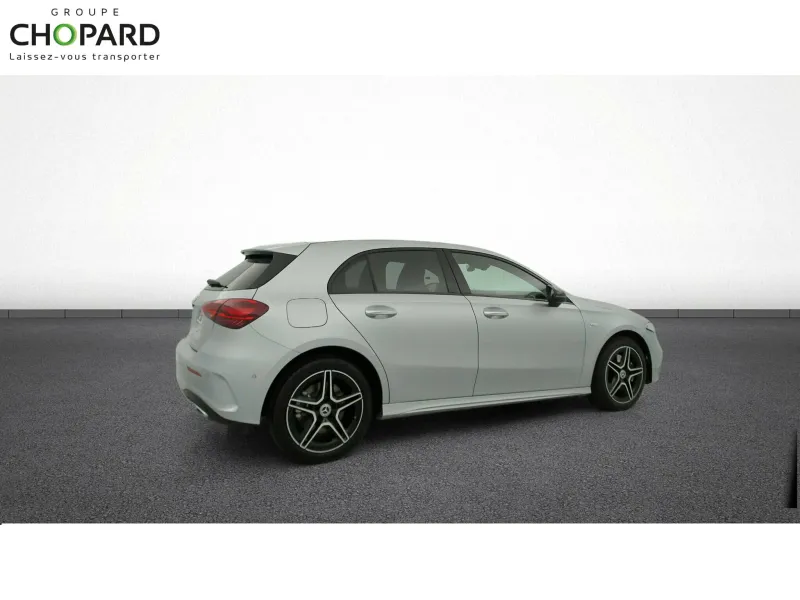 Image secondaire du véhicule 10