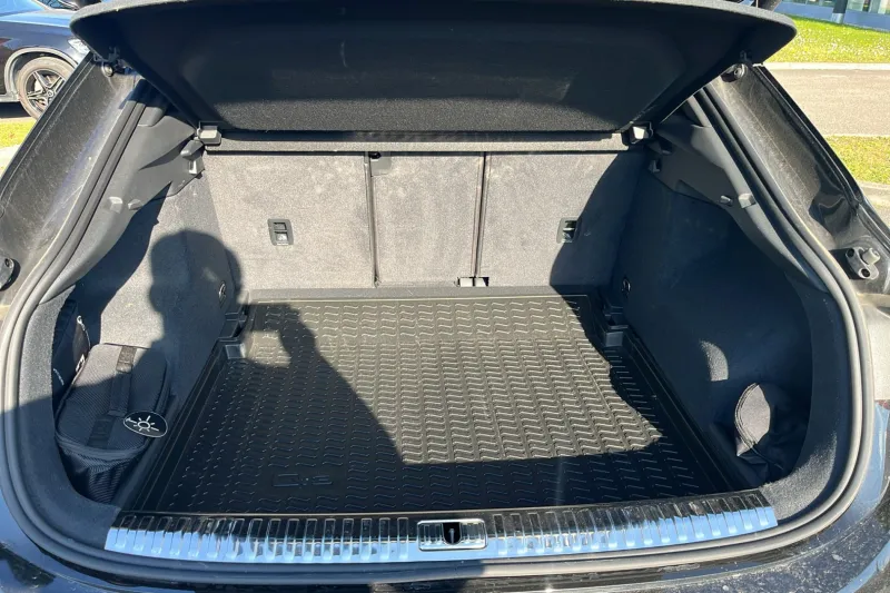 Image secondaire du véhicule 10