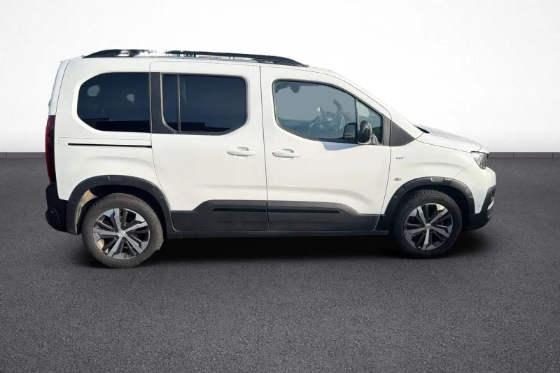 Image secondaire du véhicule 8