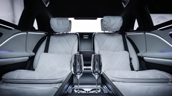 Mercedes Maybach Classe s : sièges arrière blanc