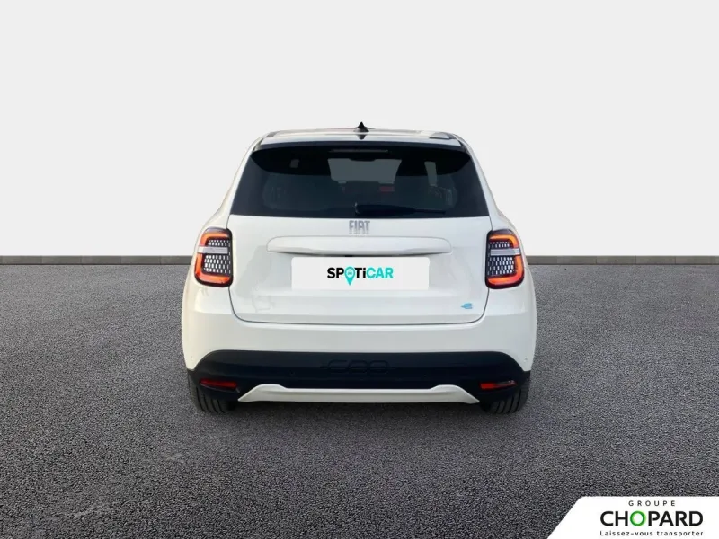 Image secondaire du véhicule 3