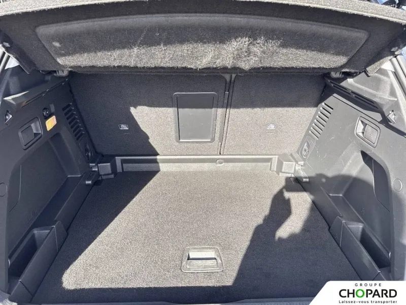 Image secondaire du véhicule 9