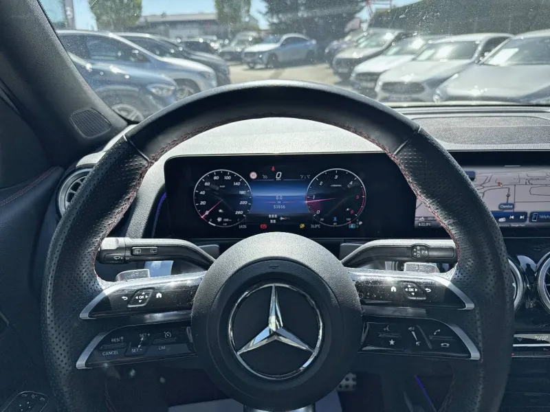 Image secondaire du véhicule 8