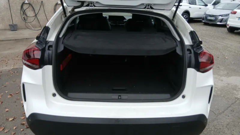 Image secondaire du véhicule 10