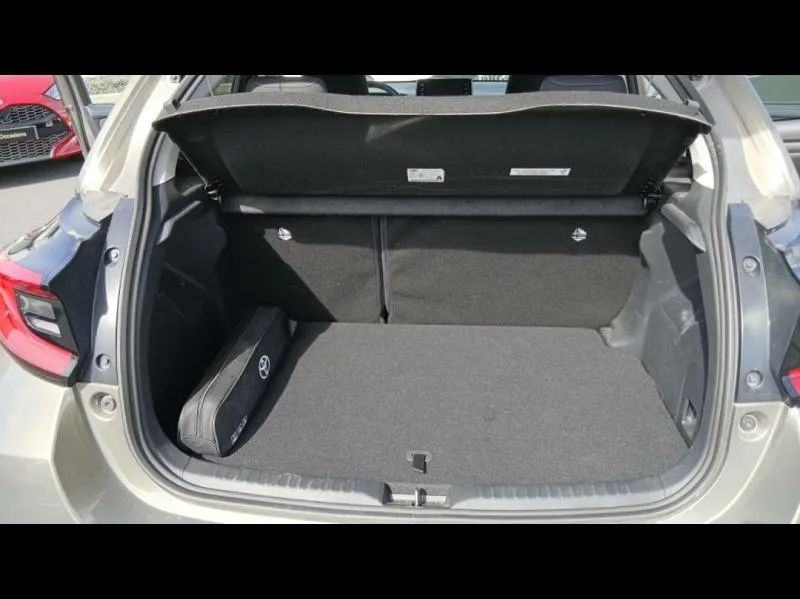 Image secondaire du véhicule 10