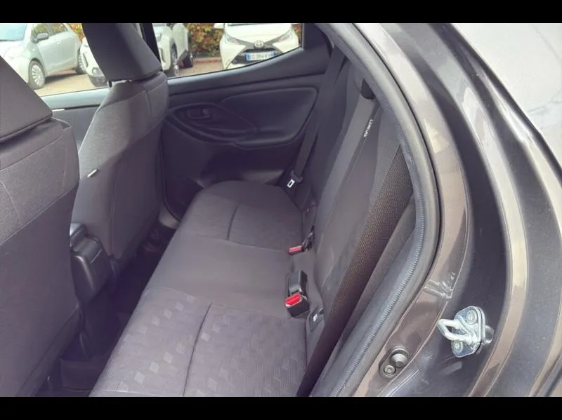 Image secondaire du véhicule 10