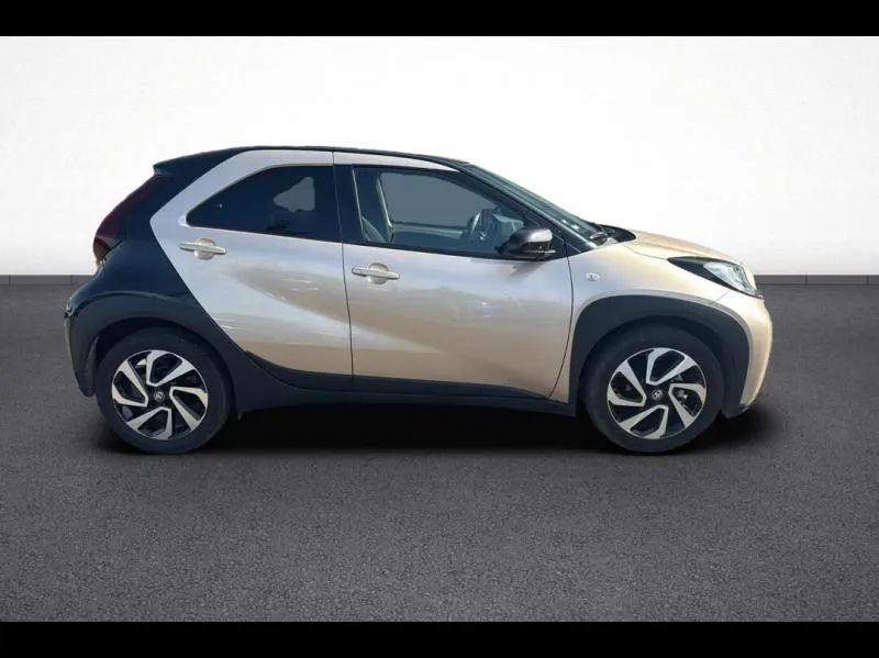 Image secondaire du véhicule 8