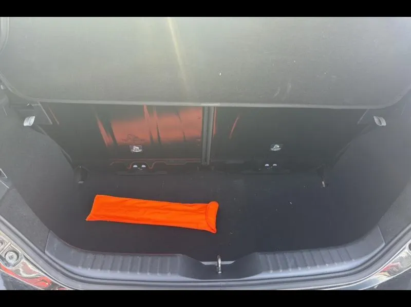 Image secondaire du véhicule 10