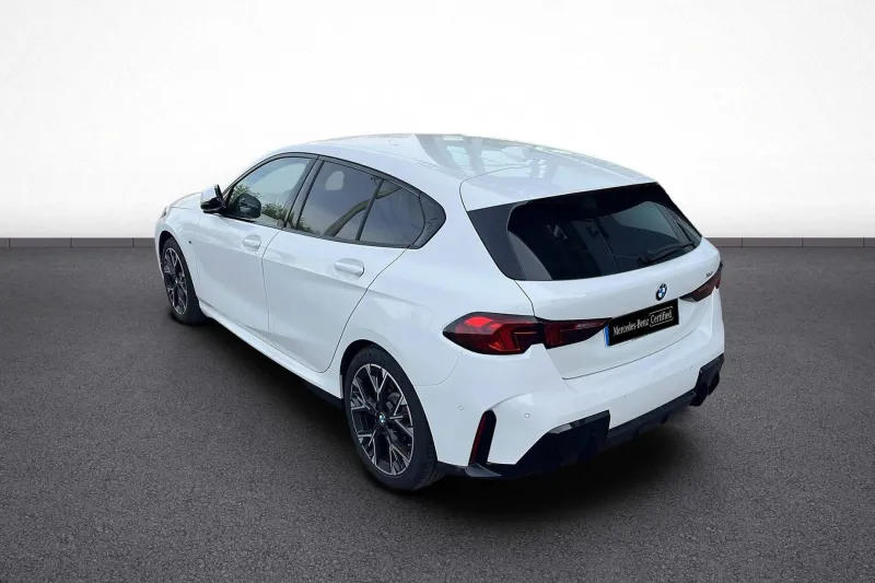 Image secondaire du véhicule 4