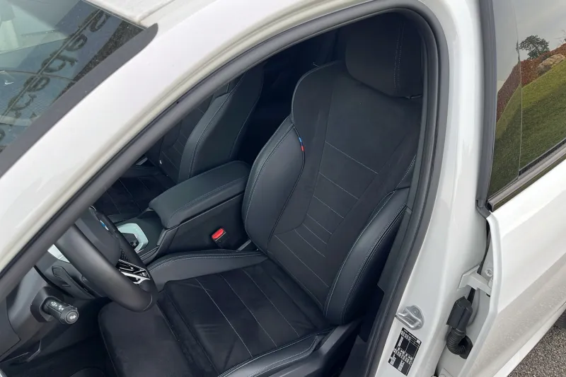 Image secondaire du véhicule 10