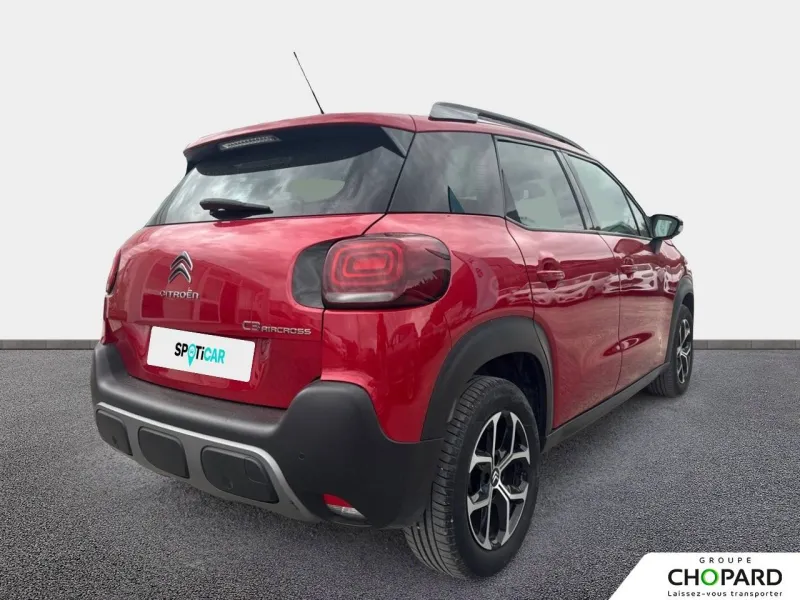 Image secondaire du véhicule 9