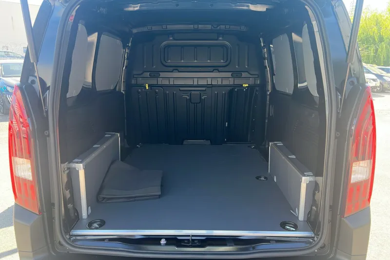 Image secondaire du véhicule 10