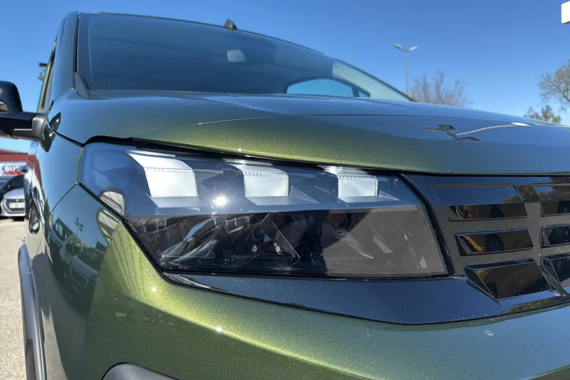 Image secondaire du véhicule 10