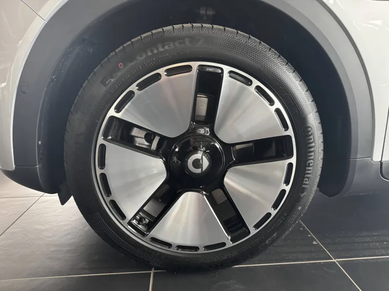 Image secondaire du véhicule 10