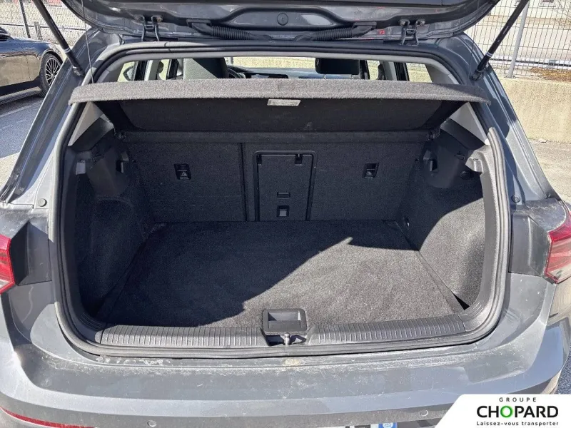 Image secondaire du véhicule 9