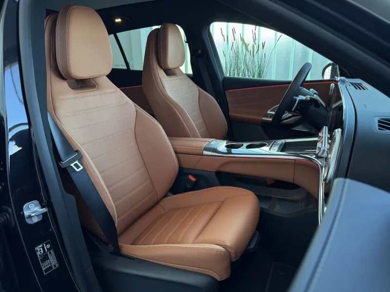 Image secondaire du véhicule 9