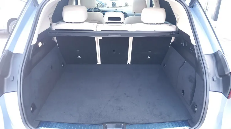 Image secondaire du véhicule 10