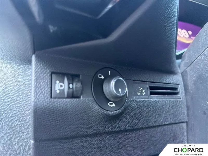 Image secondaire du véhicule 9