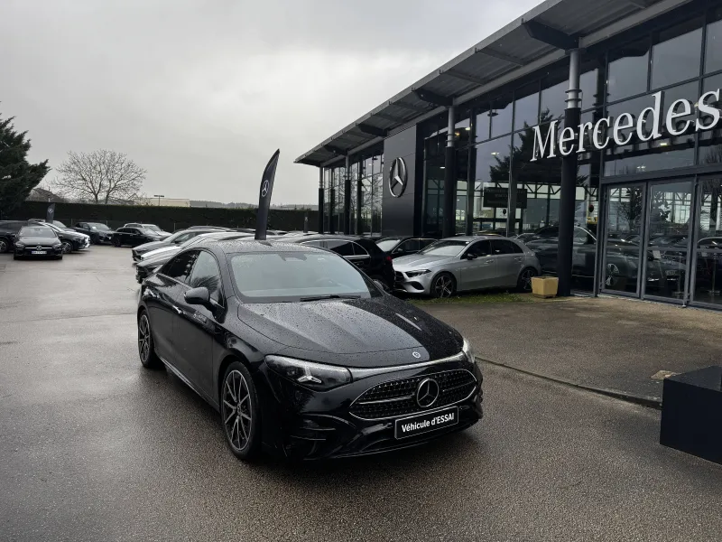 Mercedes-Benz-CLA HYBRIDE-CLA 220 8F-eDCT 4MATIC Mercedes-Benz-CLA HYBRIDE-d'occasion chez Mercedes-Benz Dijon
