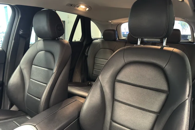 Image secondaire du véhicule 10