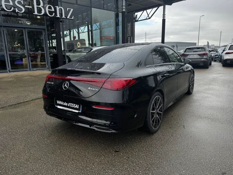 Image secondaire du véhicule 4