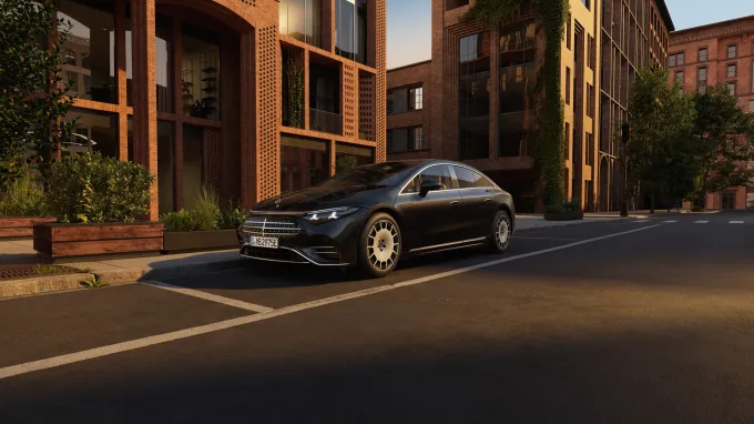 Mercedes EQS : stationnement créneau