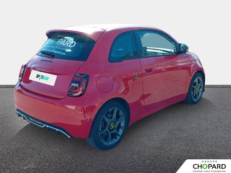 Image secondaire du véhicule 4