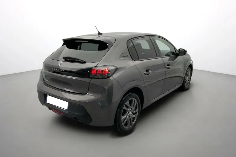 Image secondaire du véhicule 30