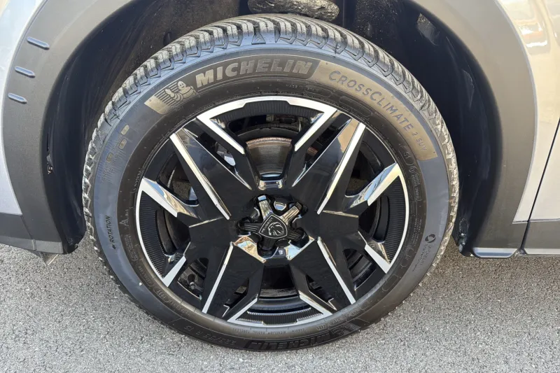 Image secondaire du véhicule 10