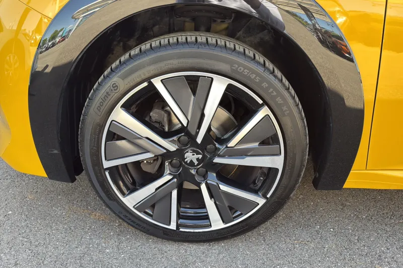 Image secondaire du véhicule 10