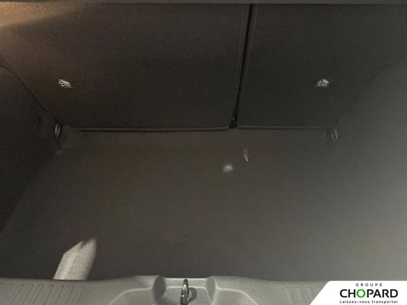 Image secondaire du véhicule 9