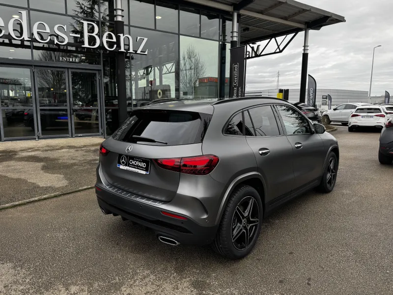 Image secondaire du véhicule 4