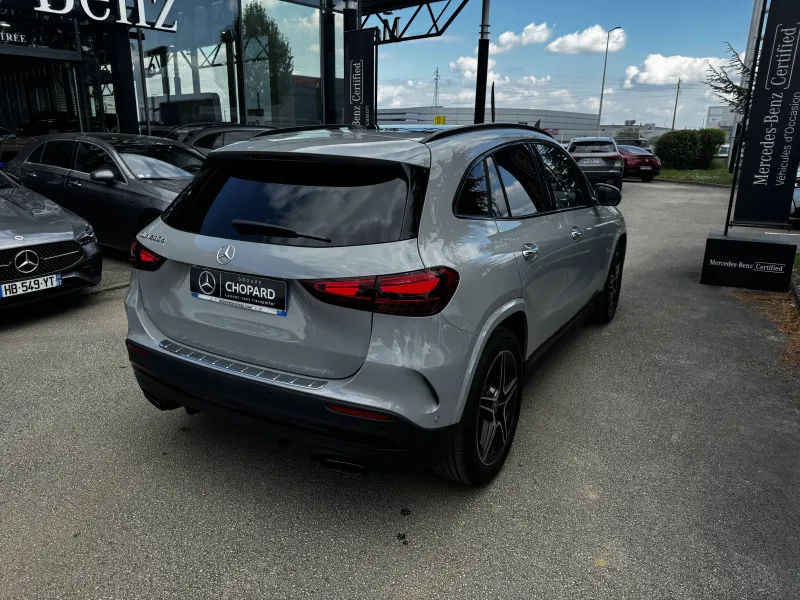 Image secondaire du véhicule 4