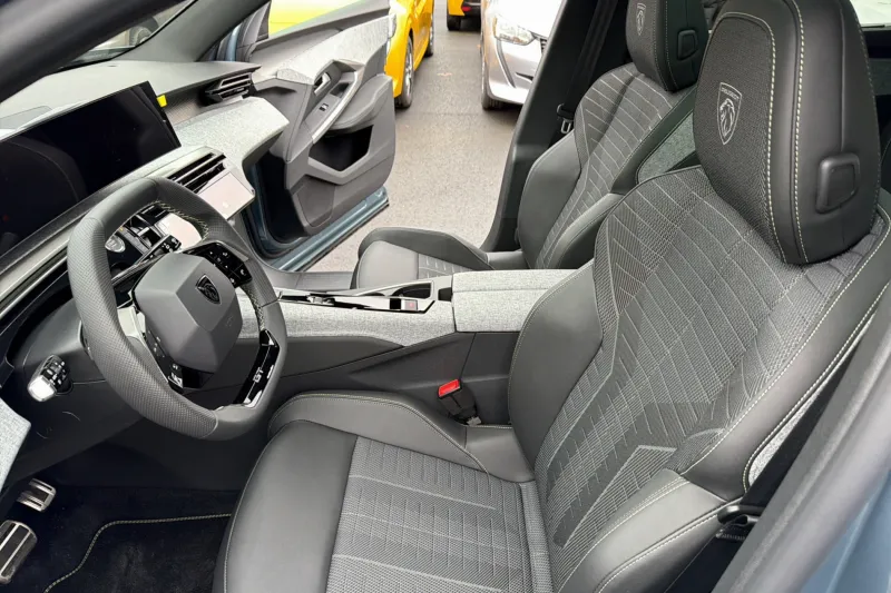 Image secondaire du véhicule 11