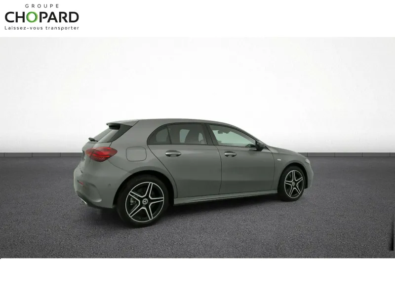 Image secondaire du véhicule 10