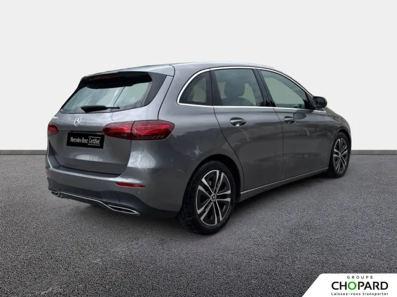 Image secondaire du véhicule 4