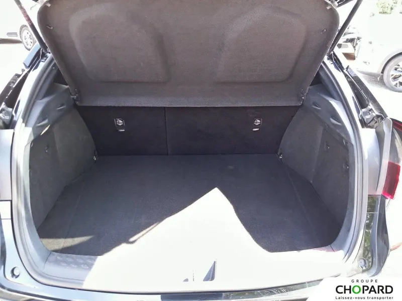 Image secondaire du véhicule 9